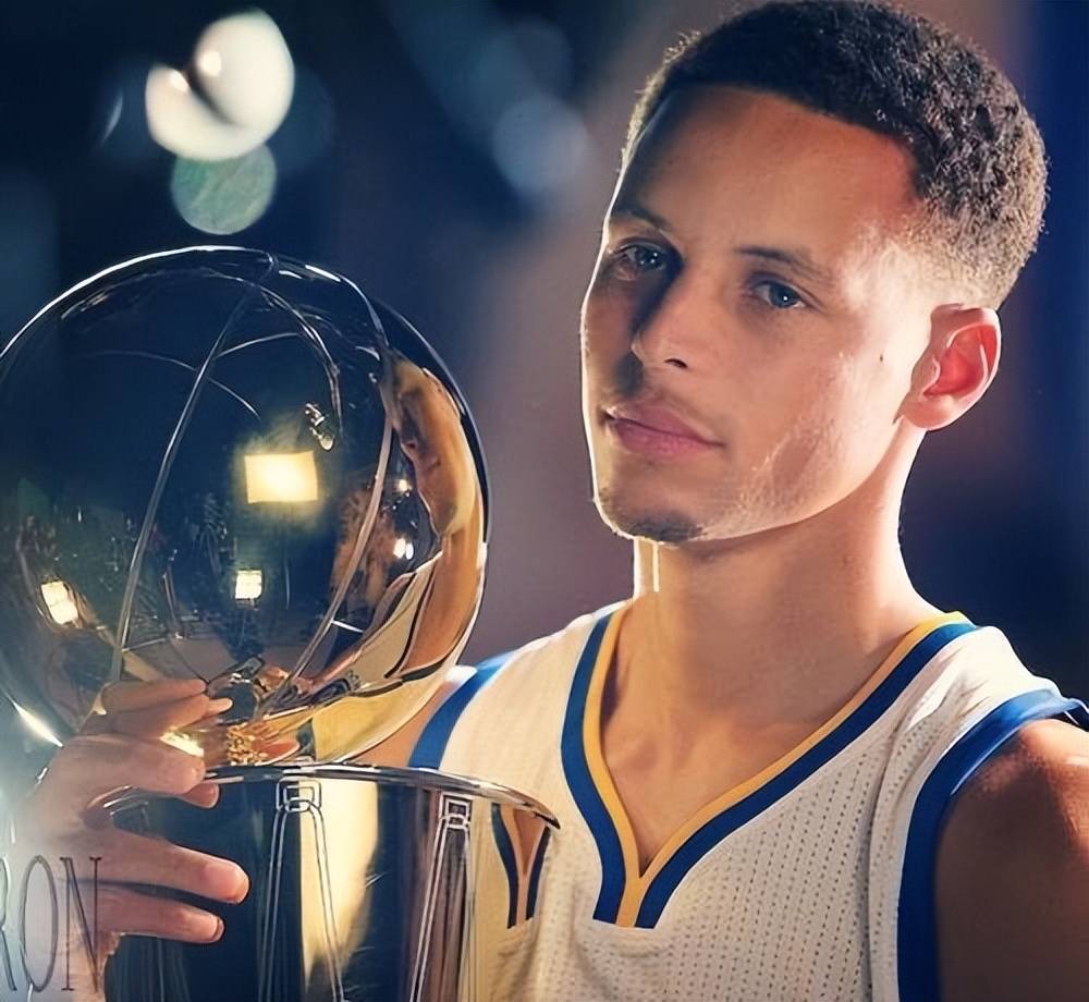 东女排在全 东女排在全