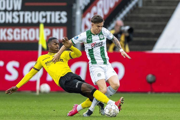 都保持攻势 都保持攻势