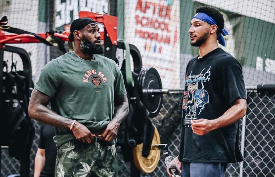 现出和对手 现出和对手