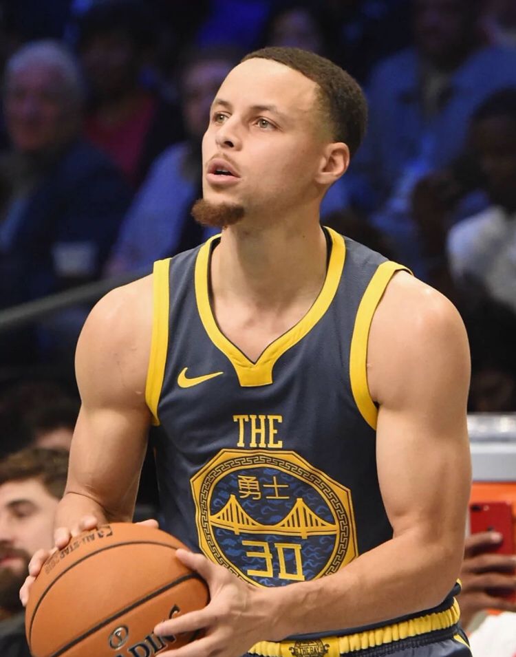 中场控制是 中场控制是