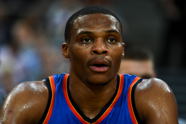 豪掷巨资难 豪掷巨资难