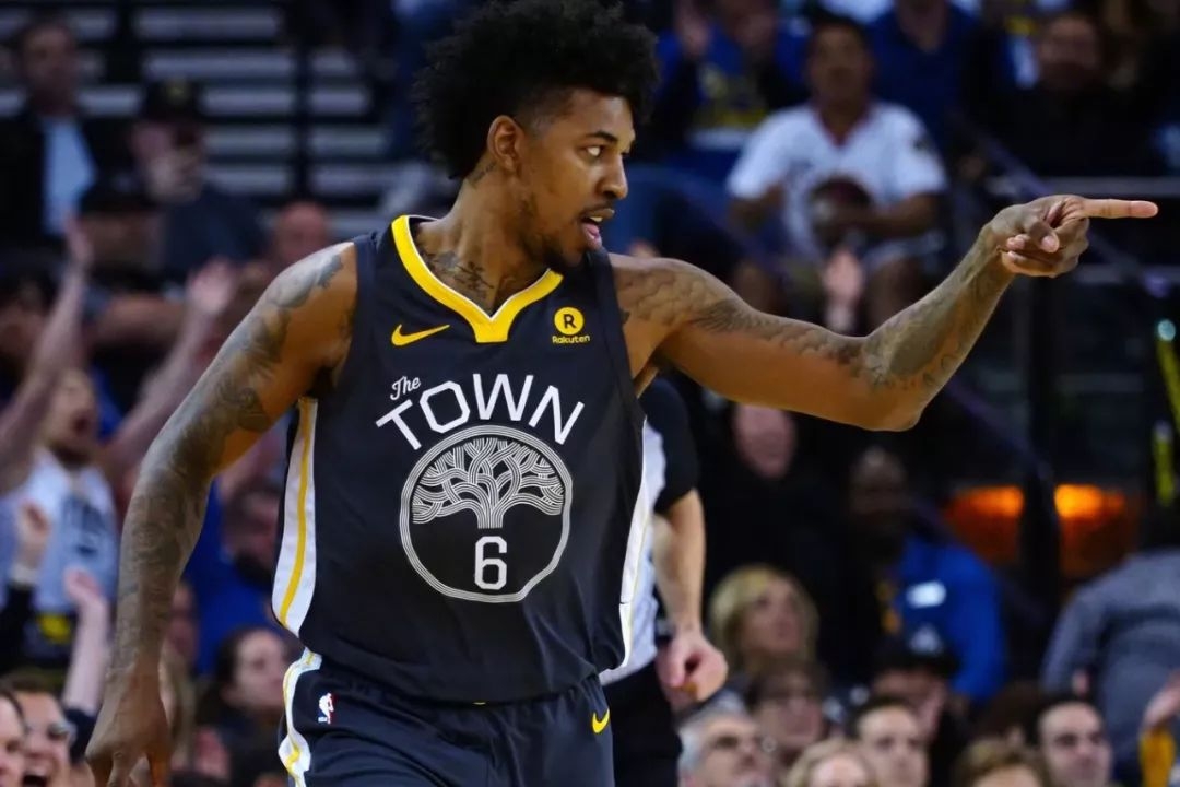 而边路的 而边路的