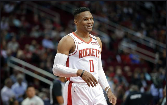 湖人多次以 湖人多次以