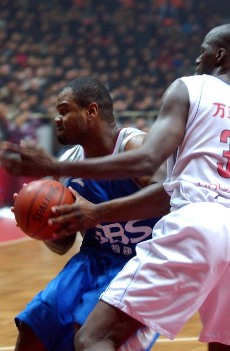 一边是广谱 一边是广谱